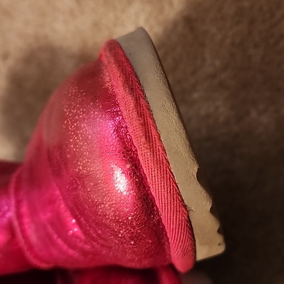 UGG Big Kid's Classic Metallic Sparkle Short Boots - Picture 5 of 14